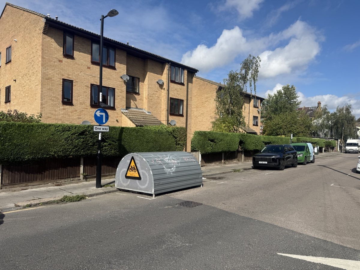 Neatly trimmed boundary hedge on a commercial property